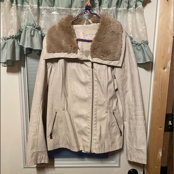 Jessica Simpson coat - Picture 5 of 5